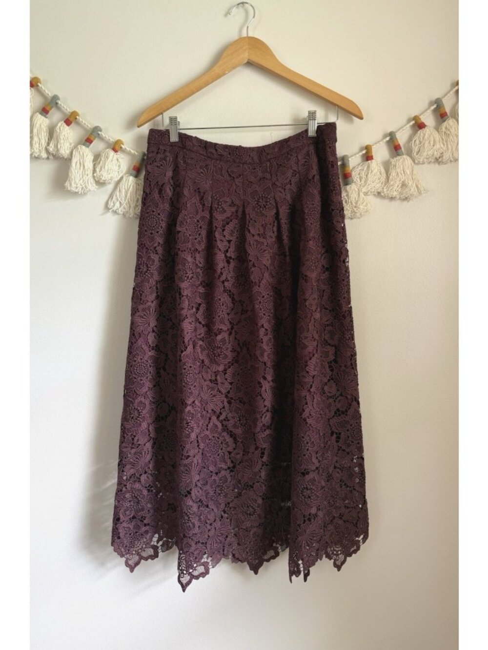 Garnet Hill Scalloped Lace Pleated Lined Midi Skirt Burgundy Romantic Feminine